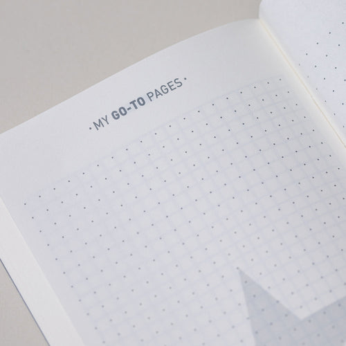 Matilda Myres | 2027 Diary - Slim Weekly Planner with Notes | Week-to-View in Blue