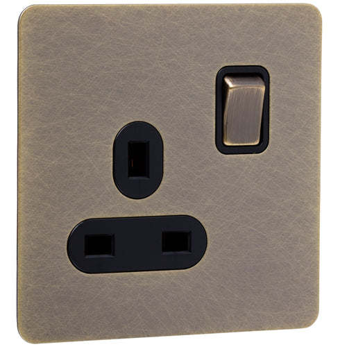 Caradok Screwless Antique Brass Socket - 1 Gang - The Georgian