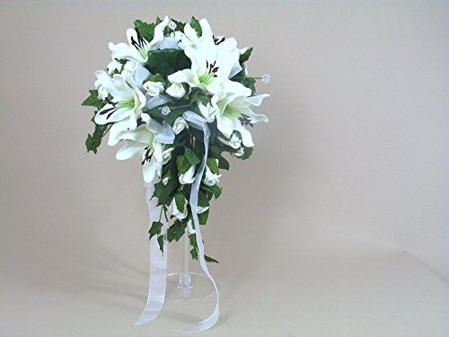 ellegant wedding bouquet ivory