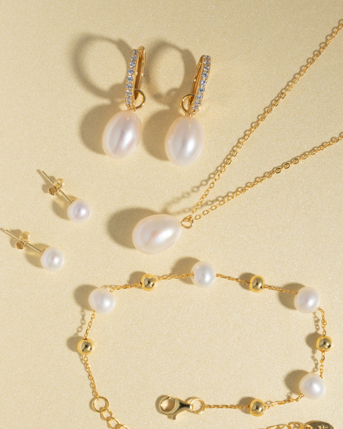 Large Freshwater Pearl Pendant Necklace in 18k Gold Vermeil
