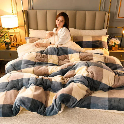 Winter Bedding Thick Quilt Blanket Thick Warm Flannel Fleece Comforter for Cold