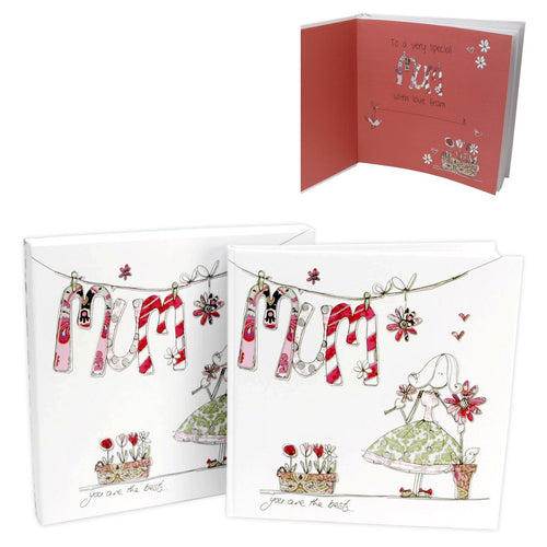 Tracey Russell Scrapbook - 25 Pages - Mum