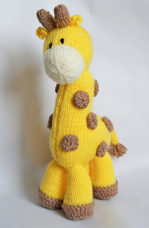 KNITTING PATTERN - Giraffe Soft Toy