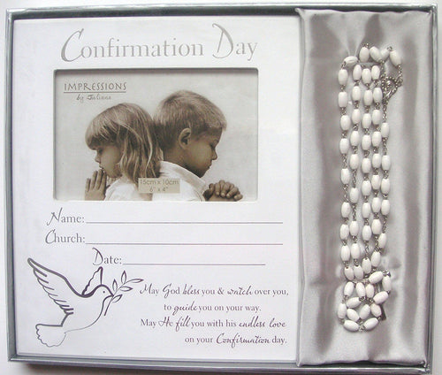 CONFIRMATION DAY PHOTO FRAME WITH A SET OF ROSARY BEADS TAKES 15cmx10cm 6"x4" PHOTO