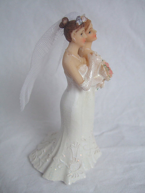 CLUB GREEN Resin Same Sex Female Couple Dress, White