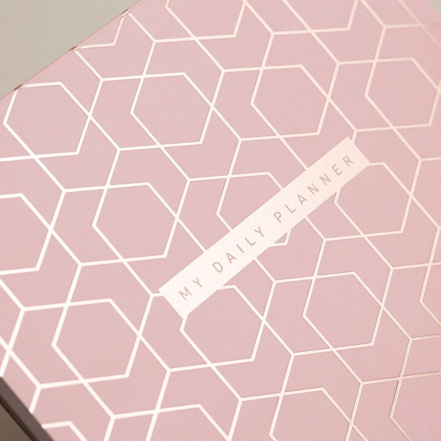 Matilda Myres | A5 Daily List Pad with 100 Sheets and Magnetic Strip | Pink