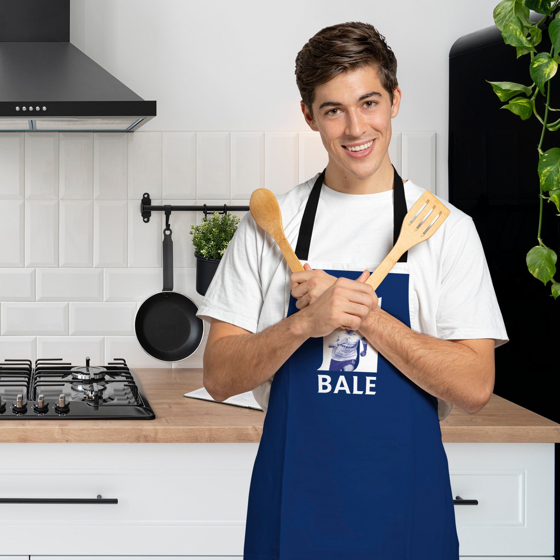Totts Bale 11 - Water-Resistant Adults Apron