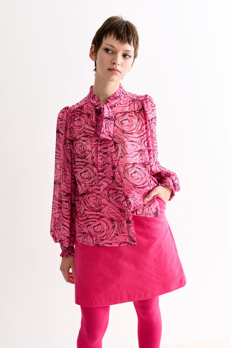 Boo Rosechild Tie Neck Blouse – Pink