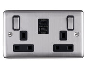 Caradok 2G 13A Switched Socket USB A + C Brushed Chrome Black Insert