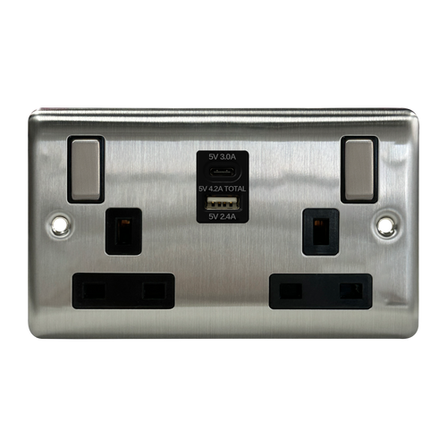 Caradok 2G 13A Switched Socket USB A + C Brushed Chrome Black Insert