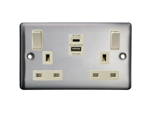 Caradok 2G 13A Switched Socket USB A + C Brushed Chrome White Insert