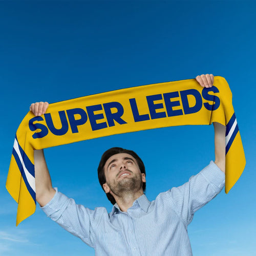 Leeds - Knitted Eyelet Football Scarf