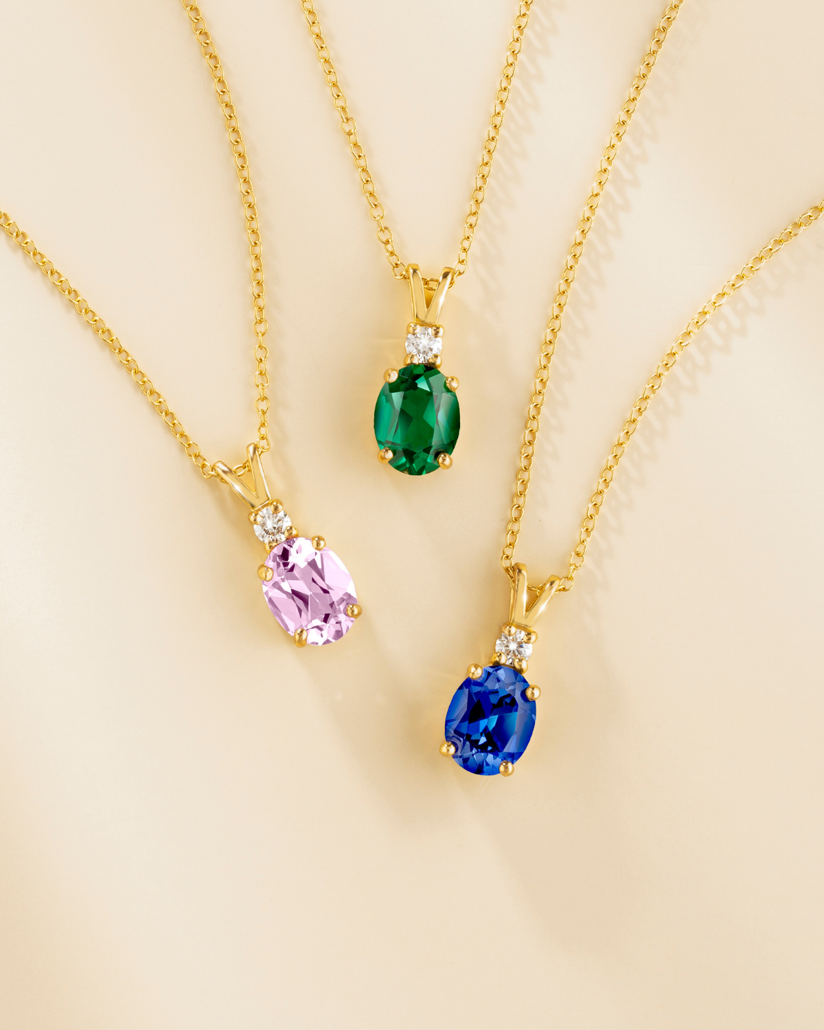 Blue Sapphire Pendant Necklace in 18k Gold Vermeil
