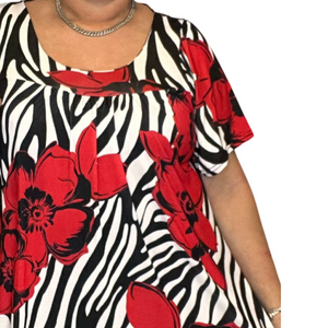 ROCKTHOSECURVES RED WHITE BLACK SWIRL SHORT SLEEVE A-LINE SMOCK TOP