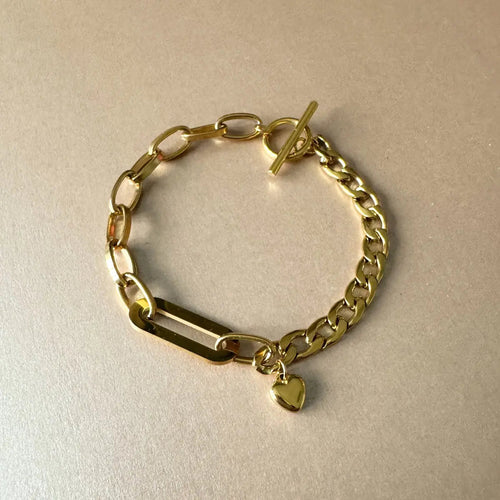 Danni Luxe 18k Gold T Bar Charm Bracelet