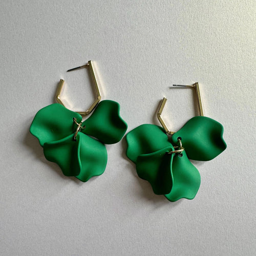 Juni Mid Green Petal Earrings