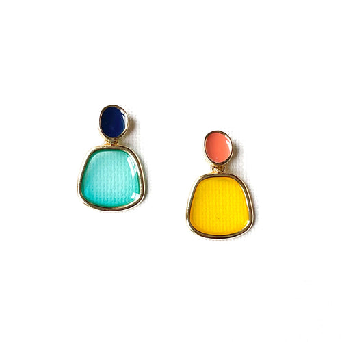 Kitty Mismatch Transparent Earrings