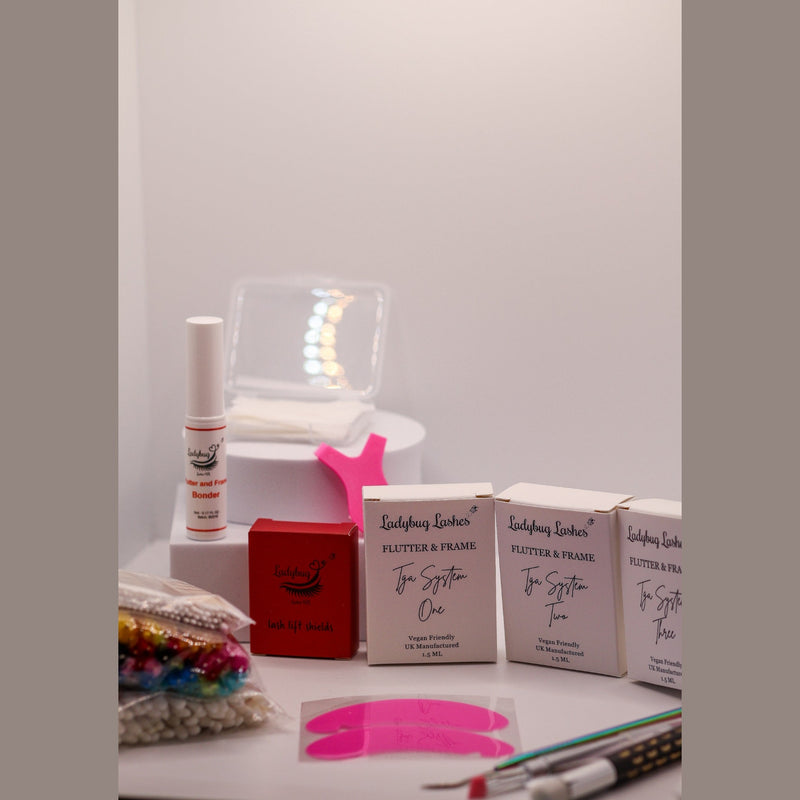 Flutter and Frame Lash Lift Sachet Kit