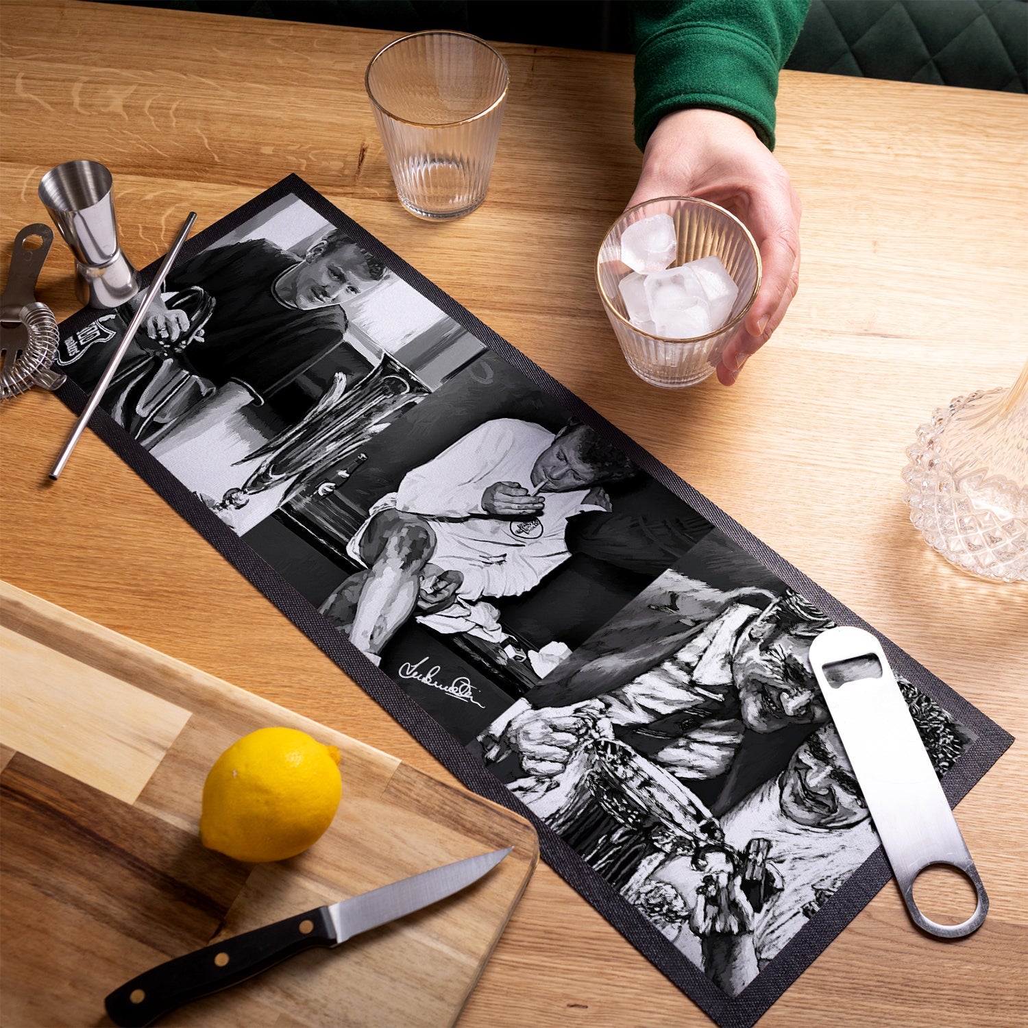 Lee Buccilli - Billy Bremner - Bar Runner