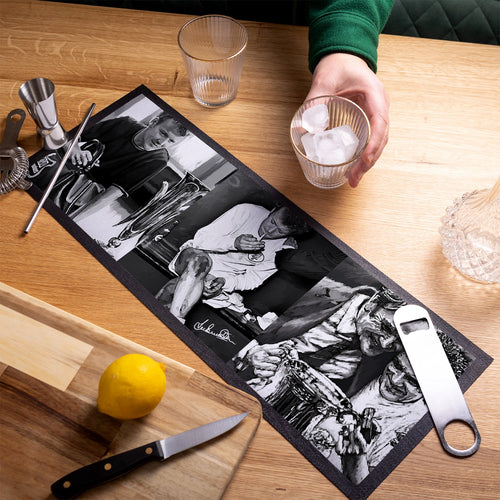 Lee Buccilli - Billy Bremner - Bar Runner