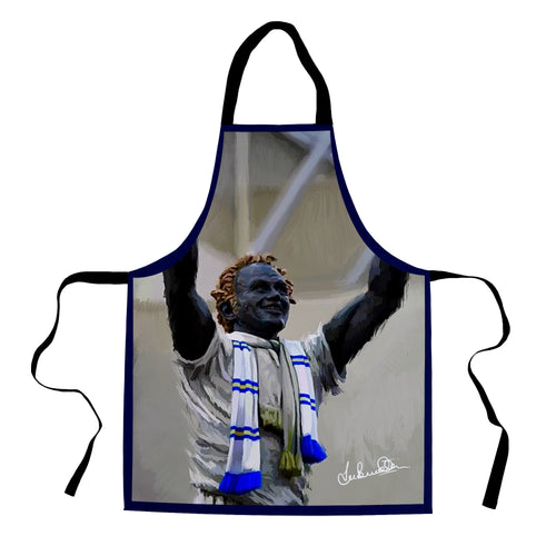 Lee Buccilli - Bremner Statue - Apron