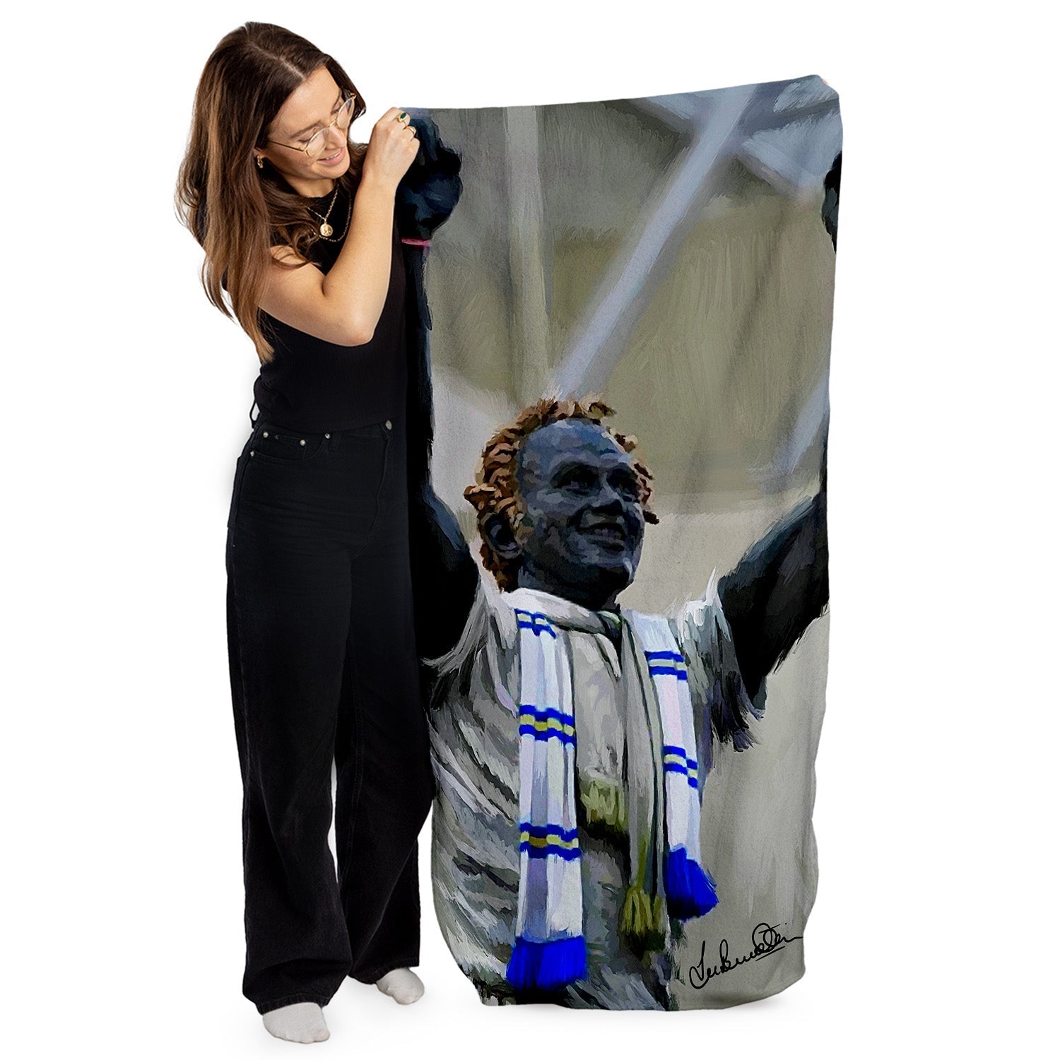 Lee Buccilli - Bremner Statue - Beach Towel - 150cm x 75cm