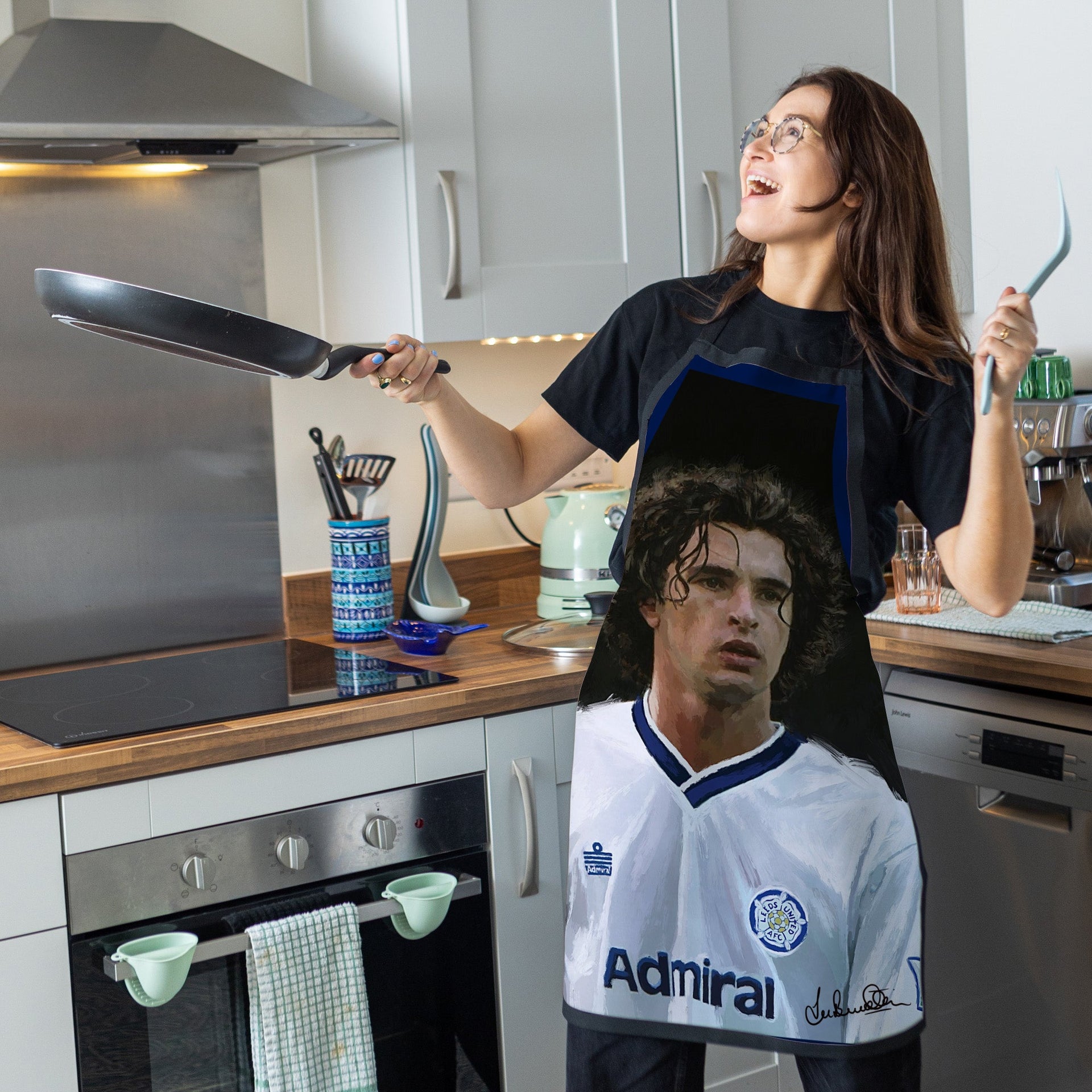 Lee Buccilli - Gary Speed - Apron