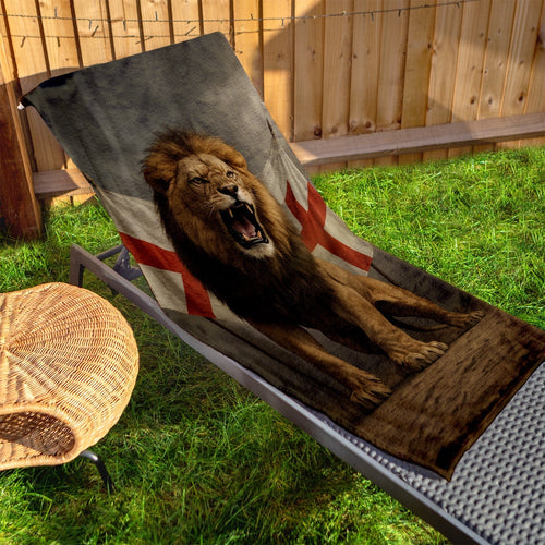 England - St George's Lion Roar - Beach Towel