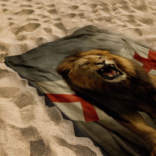 England - St George's Lion Roar - Beach Towel