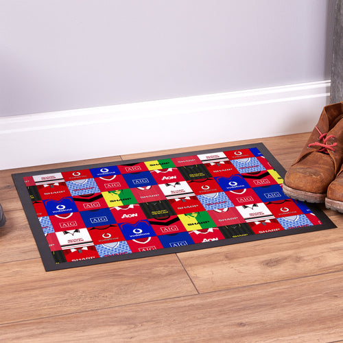Manchester Red Kit Montage - Retro Door Mat - 60cm x 40cm