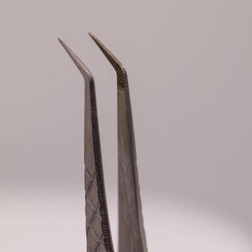 Angled Fibre Grip Volume Tweezers