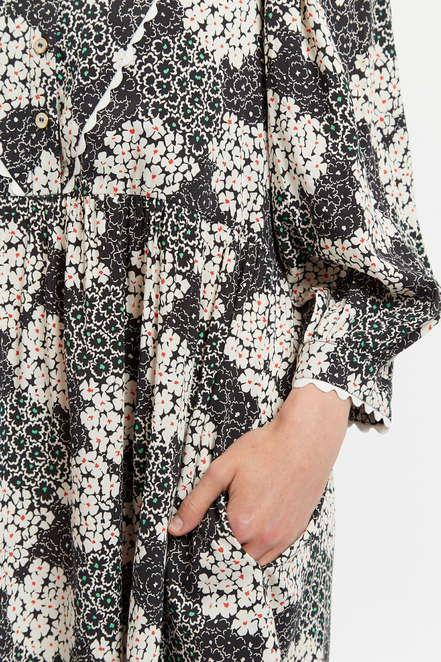 Suzanne Flower Patch Mini Dress Black/White