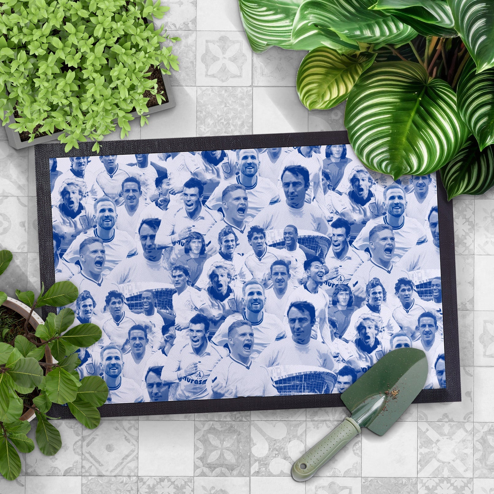 Totts Montage - Retro Door Mat - 60cm x 40cm