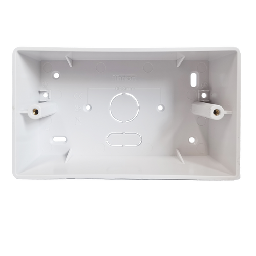 Caradok 2G 32mm PVC Box c/w Conduit/Mini Trunking K/O