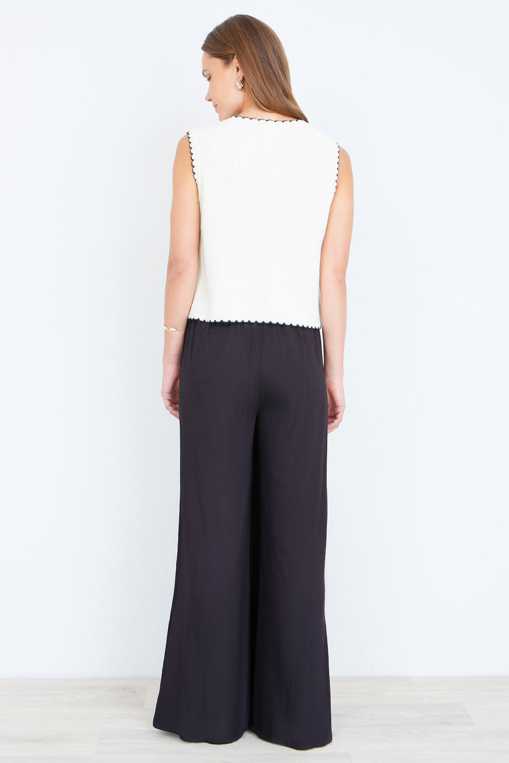 Yumi Ivory Knitted Waistcoat With Bow Trims