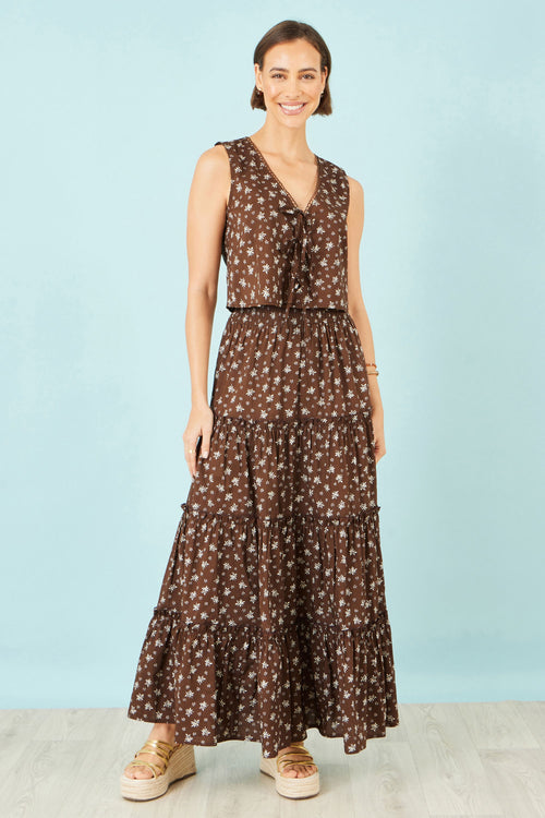 Yumi Brown Daisy Print Maxi Skirt