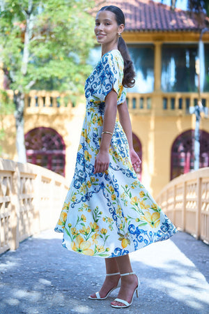 Yumi White Lemon Print Viscose Ruched Waist Midi Dress