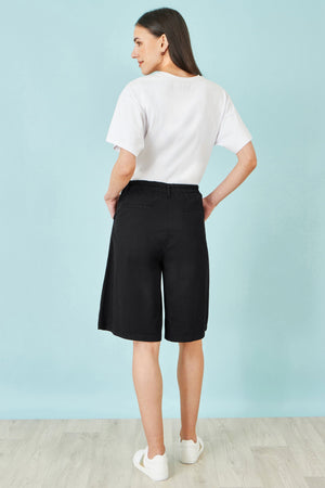 Yumi Black Cotton Bermuda Shorts