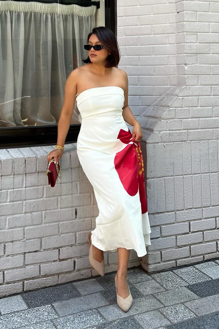 Yumi White Oversize Poppy Placement Midi Sun Dress