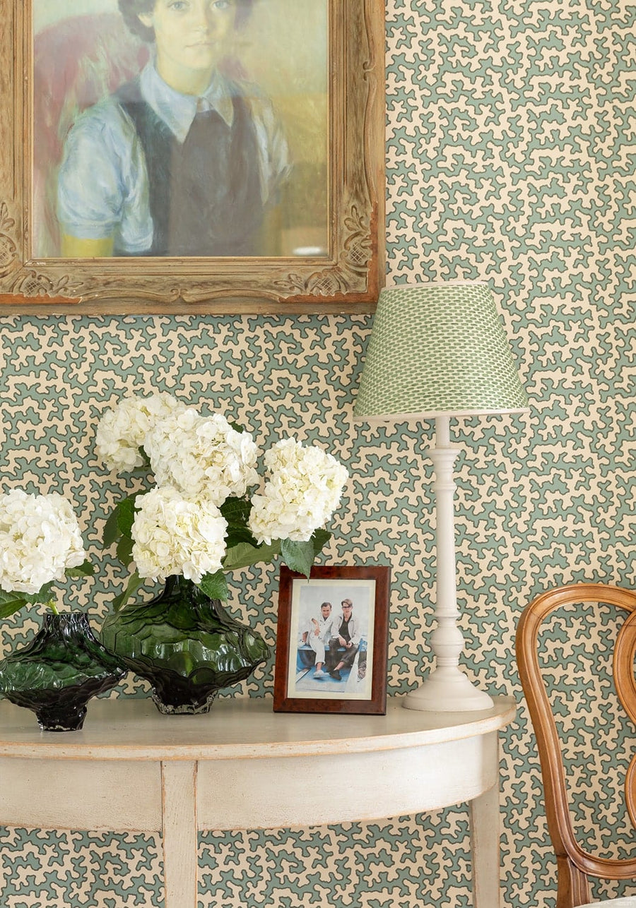 Camilla Emerald Twist Vase