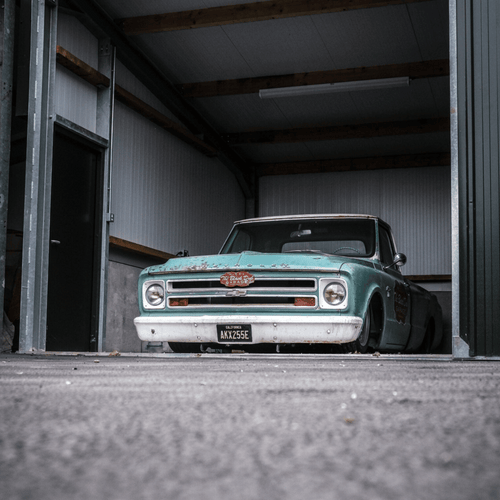 Black Dub Garage Trucker Hat - Peppermint