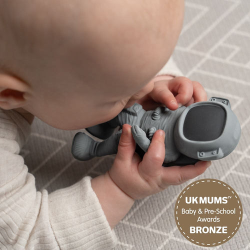 AstroGNAW® Astronaut – Natural Rubber Space Teether Toy
