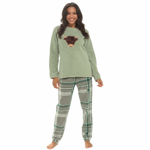 OLIVIA ROCCO Women's Highland Cow Fleece Pyjama Set With Long Sleeve Top Easy-Care Super Soft Sleep Set