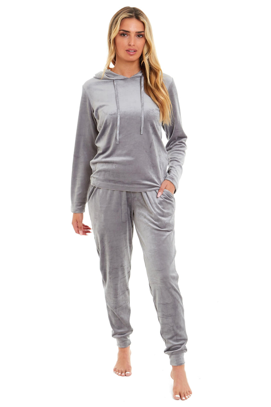 OLIVIA ROCCO Women's Velour Soft Touch Hooded Pyjama Set for Lounging and Sleep Cosy Easy-Care Nightwear Set