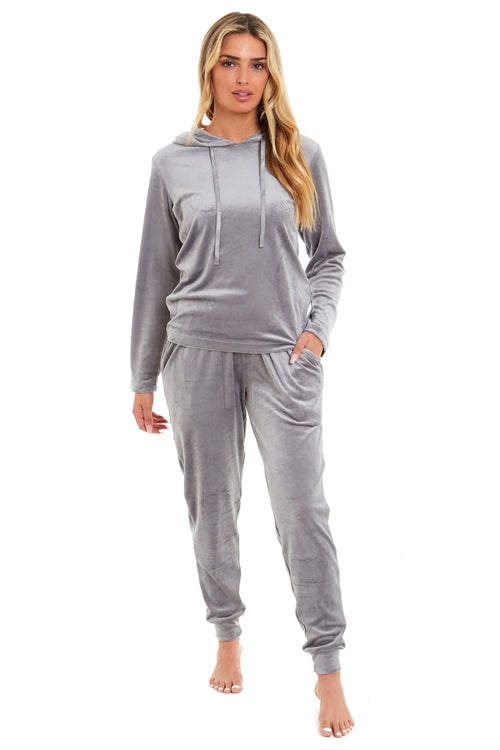 OLIVIA ROCCO Women's Velour Soft Touch Hooded Pyjama Set for Lounging and Sleep Cosy Easy-Care Nightwear Set
