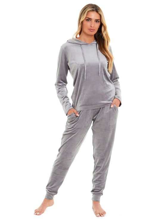 OLIVIA ROCCO Women's Velour Soft Touch Hooded Pyjama Set for Lounging and Sleep Cosy Easy-Care Nightwear Set