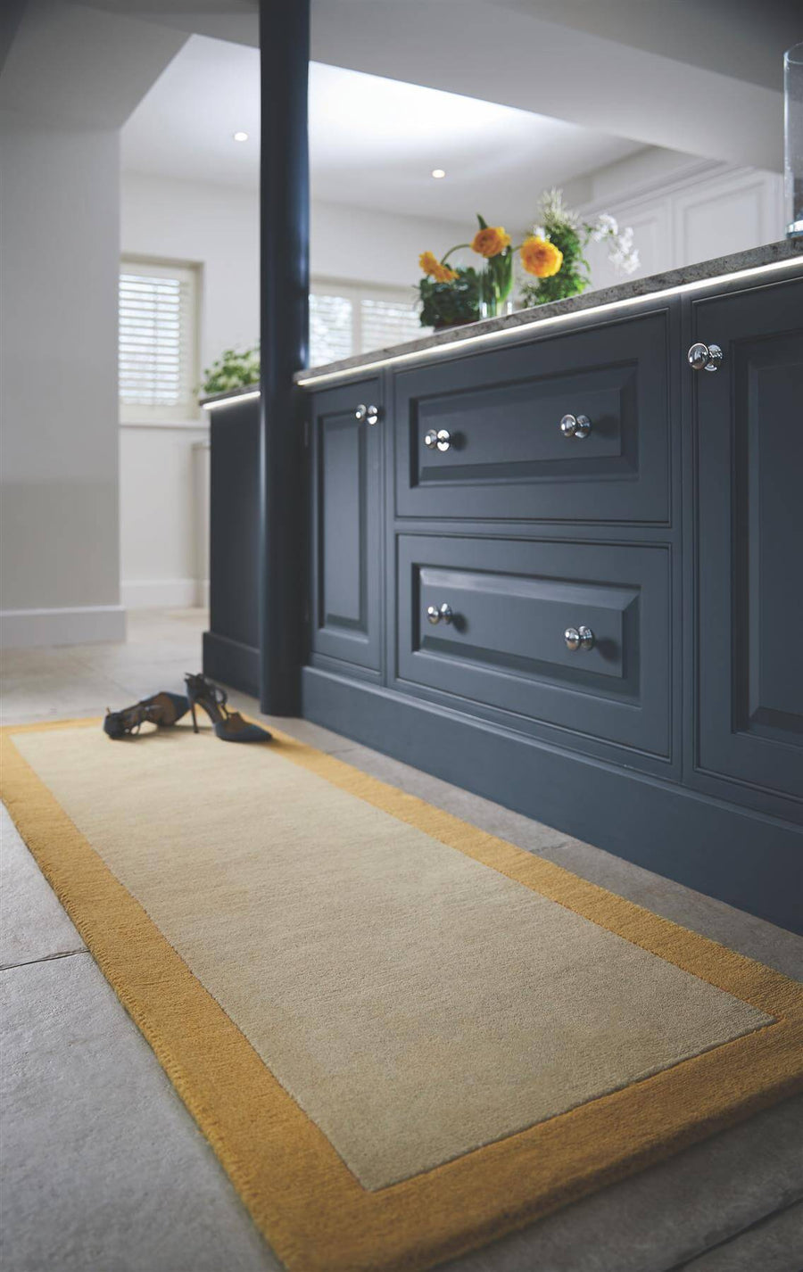 Bordered Yellow Wool Rug