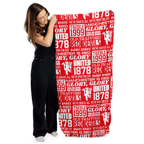 Manchester Red - Word Montage - Beach Towel - Microfibre Retro Beach Towel - 150cm x 75cm
