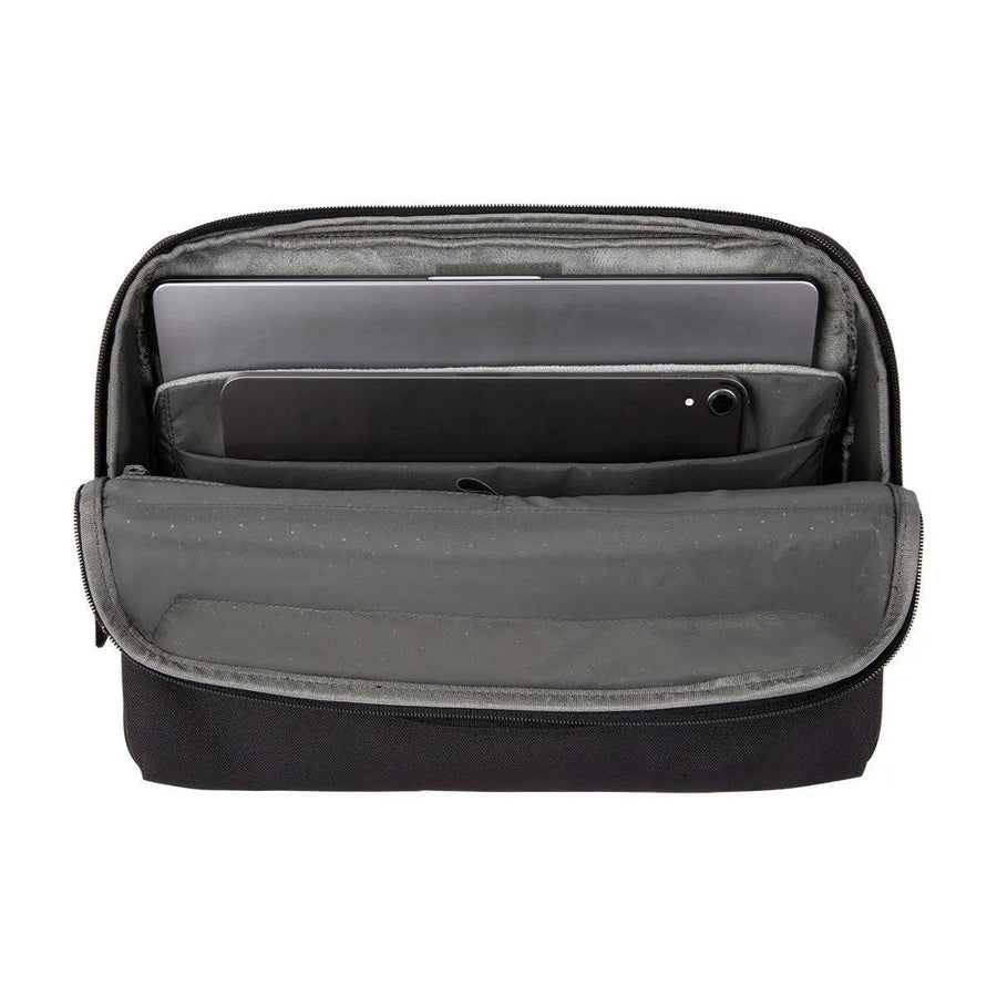 InCase A.R.C. Brief With ReSpun 100% Recycled Polyester 12L