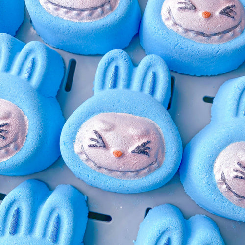 Labu Bath Bomb Blue – Fruity and Sweet Scent